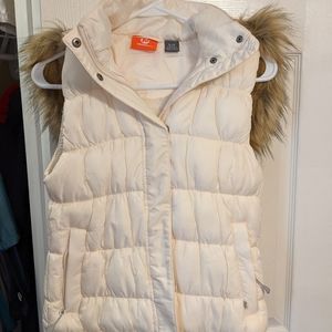Merrell women's puff vest with fur hood